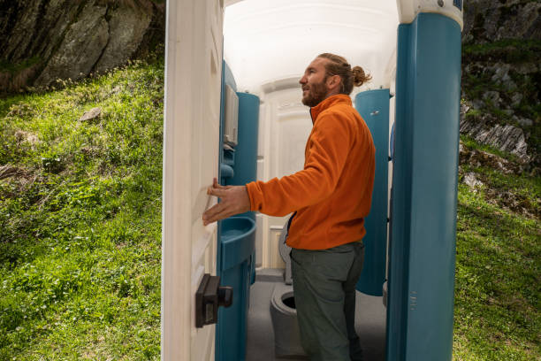 Best Portable bathroom rental  in Solon, OH